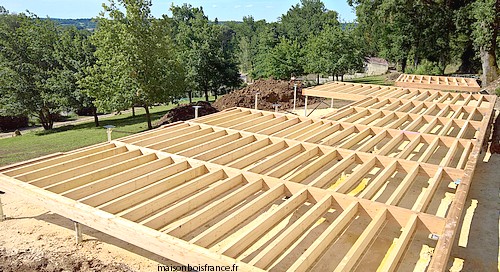 Dalle en bois 100x100x2,8cm SOLID - Robuste et Durable | SOLID