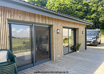 maison bois bardage claire voie
